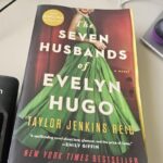 The Seven Husbands of Evelyn Hugo: A Novel